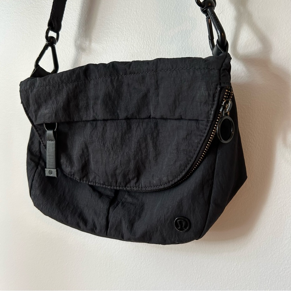 Lululemon All Night Festival Bag - 5L Black Crossbody
